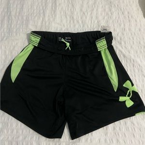 Under armor black and lime green basketball shorts